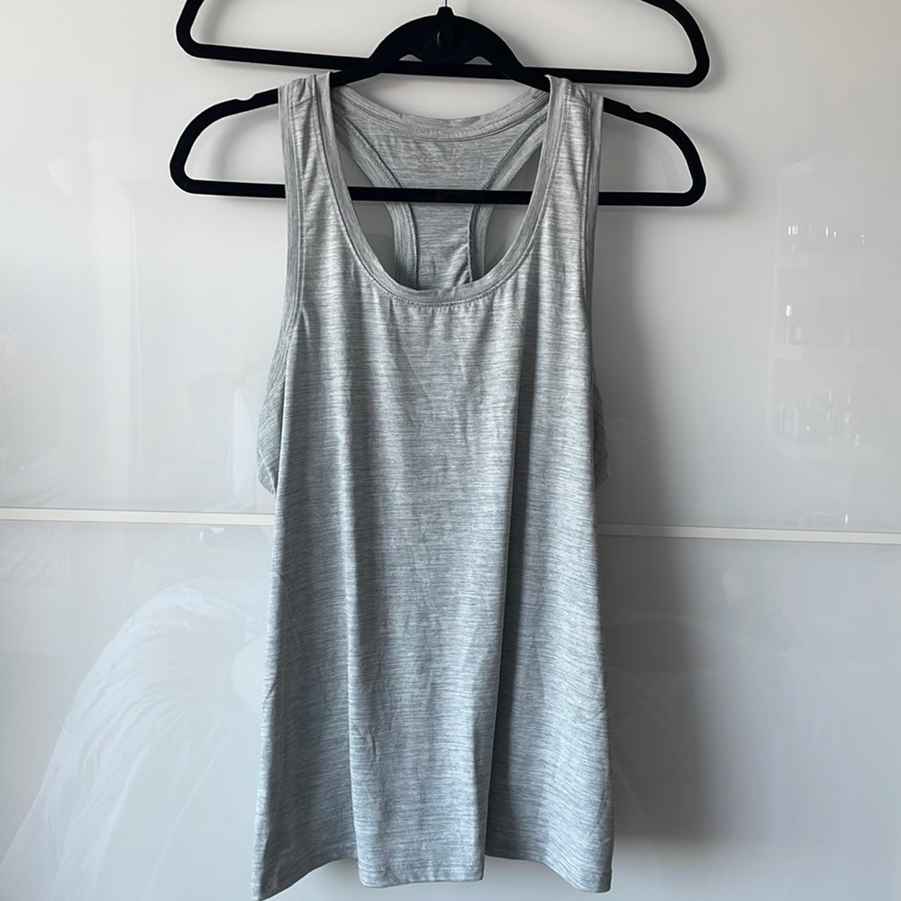 Got to go!! NWOT Jockey workout top - Size L (oversized)